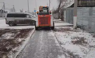 Уборка снега в Астане более тысячи единиц спецтехники и три тысячи дорожных рабочих