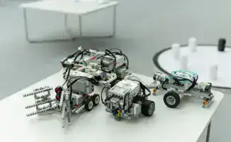 Соревнования по робототехнике для детей в клубе Órken