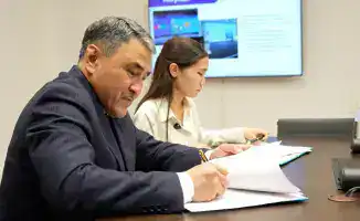 Школьница и министр: в союзе науки и природы заключен меморандум о сборе воды из воздуха