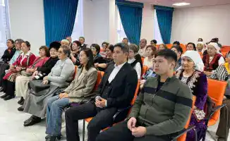 Награждение волонтеров Астаны Центра активного долголетия за участие в социальных инициативах