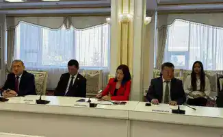 Обсуждение влияния Мыржакыпа Дулатулы на язык и журналистику как способ сохранения культурного наследия в Астане