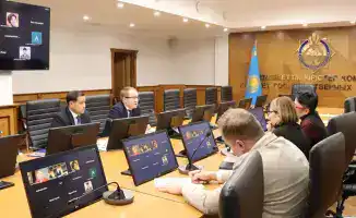 Обсуждение внедрения мобильных групп и цифровых инструментов таможенного контроля на круглом столе