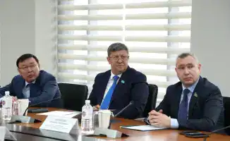На страже спокойствия: Вице-министр МЧС и сенаторы объединяют усилия для предотвращения чрезвычайных ситуаций