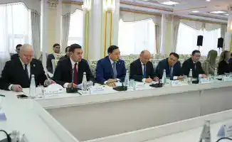 Министр юстиции Ерлан Сарсембаев на круглом столе: строим мосты между антикоррупционной устойчивостью и правами человека