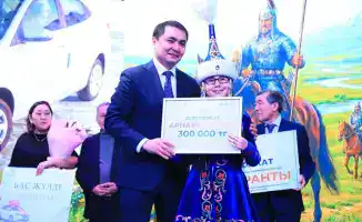 Успехи молодых поэтов: Райана Амирханова стала победительницей конкурса «Тұлпар мініп, ту алған» в Карагандинской области