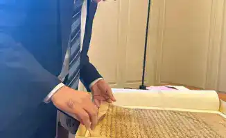 Казахстанские ученые открывают страницы истории: путешествие в мир древних рукописей Гарварда