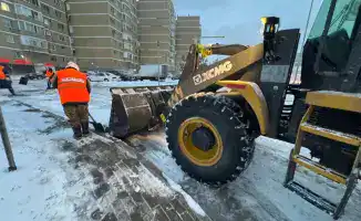 Снегуборочные работы в Астане: более 3 000 рабочих и 1 500 единиц техники на линии