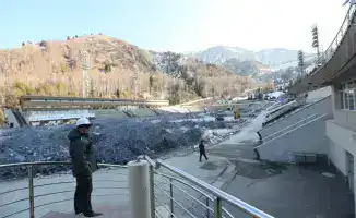 В Алматы продолжается международная модернизация катка "Медеу" и строительство нового стадиона