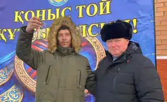 В Егиндыкольском районе состоялось торжественное вручение ключей от новых квартир для нуждающихся семей