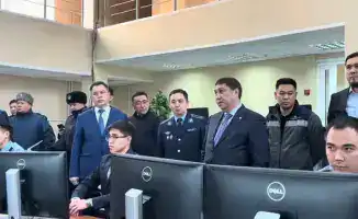 Сакен Сарсенов подчеркивает важность дисциплины и взаимодействия полиции с населением во время визита в Алматинскую область