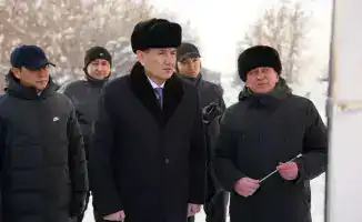 Аким ВКО осмотрел социальные объекты в районе Алтай, включая жилье и спортивную инфраструктуру