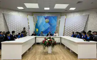 Участники встречи о безопасности детей в столице акцентируют внимание на необходимости улучшения эмоционального климата в школах