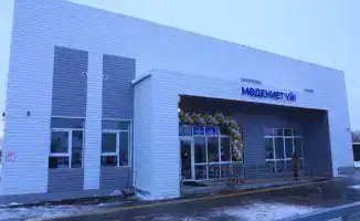 Аким Карагандинской области отметил важность открытия нового Дома культуры и школы