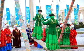 Фестиваль моды в Актобе: дизайнеры представили этностиль и продвигают национальные ценности