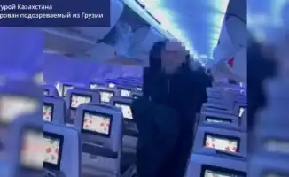 Грузия экстрадировала в Казахстан россиянина, подозреваемого в участии в беспорядках 2022 года, сообщает Tengrinews.kz со ссылкой на Генеральную прокуратуру.