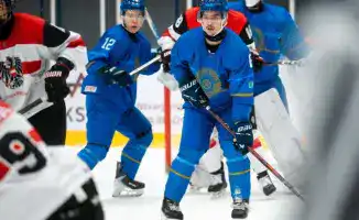 Сборная Казахстана по хоккею одержала волевую победу над Австрией на ЧМ U-20, отыгравшись с 0:4