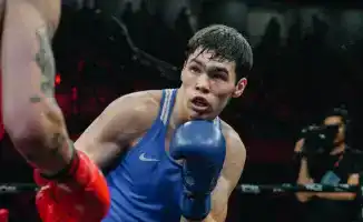 Казахстанский боксер Сабыржан Аккалыков вышел в финал Чемпионата мира по боксу IBA в весовой категории до 75 килограммов после снятия узбекистанца.