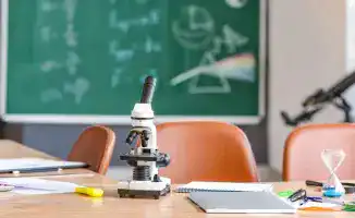 Объединение химии, физики и биологии в один школьный предмет: позиция министра просвещения Жулдыз Сулейменовой