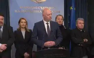 Правительство Болгарии уходит в отставку после массовых протестов: Премьер-министр Росен Желязков объявил о решении перед шестым голосованием