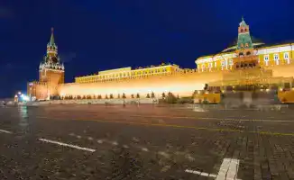 Кремль ответил на выборный сигнал Зеленского: политический шахматный матч продолжается