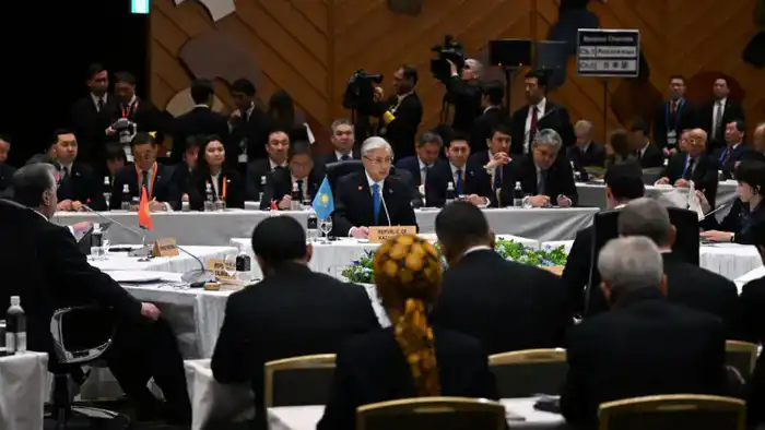 Казахстан и Япония укрепляют сотрудничество: подписано более 60 документов на сумму свыше 3,7 миллиарда долларов {city2}