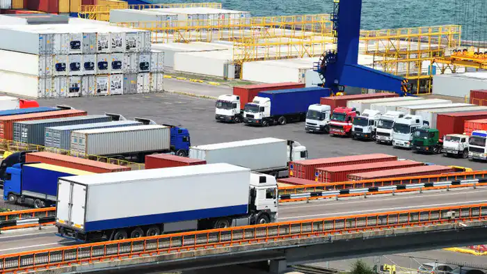 Токаев: Казахстан видит в Иране ключ к Азиатским и Африканским рынкам, акцентируя внимание на развитии транспортного коридора Север – Юг и железнодорожного маршрута Казахстан – Туркменистан. {city2}