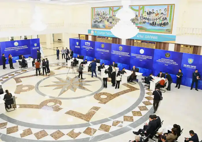 Вопросы, поднятые на личном приеме, находятся на контроле главы региона (8)