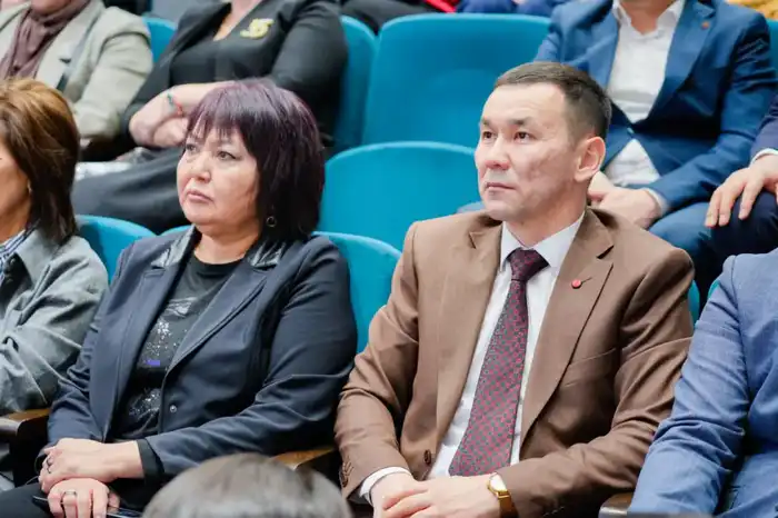 Форум в Астане «ADAL URPAQ»: Повышение правовой грамотности и безопасность детей {city2}