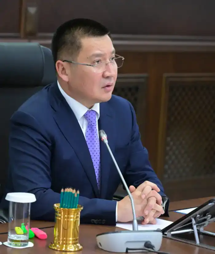 Аким области Асаин Байханов инициирует меры по предотвращению последствий ухудшения погодных условий {city2}