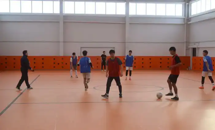 Новый физкультурно-оздоровительный комплекс в Шиликты: шаг к активному образу жизни молодежи и развитию спорта в сельской местности {city2}