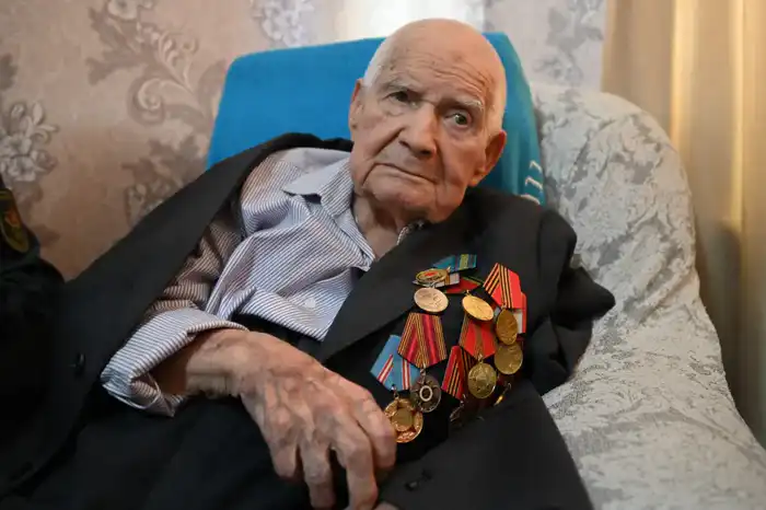 Юбилей ветерана войны в Алматы: символ уважения к наследию и урокам истории {city2}