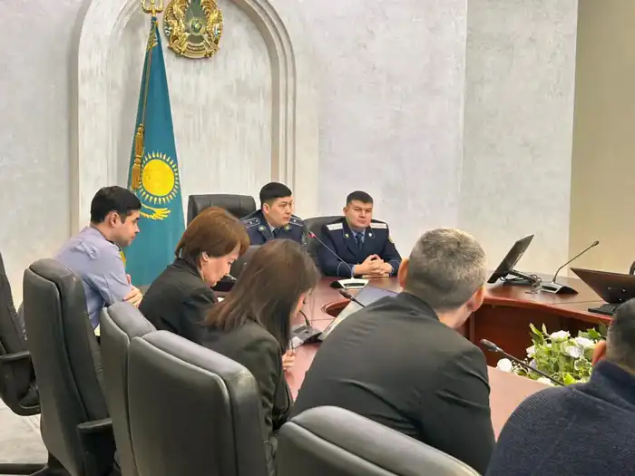 22 января 2026 года в областном акимате состоялась встреча с представителями органов полиции и прокуратуры, посвященные вопросам профилактики интернет-мошенничества (7)