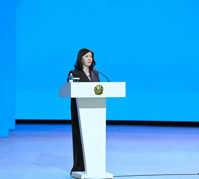 Совещание в Центре искусств по воспитанию детей {city2}