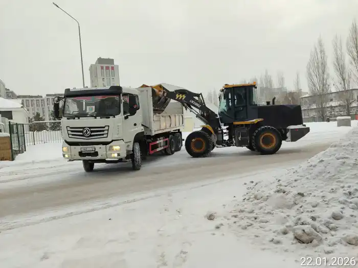 Более трех миллионов кубометров снега вывезли из Астаны с начала зимнего сезона (6)