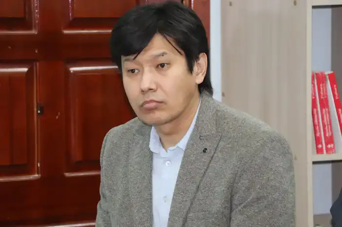 В Усть-Каменогорске депутат Мажилиса Ерлан Саиров встретился с представителями интеллигенции (5)