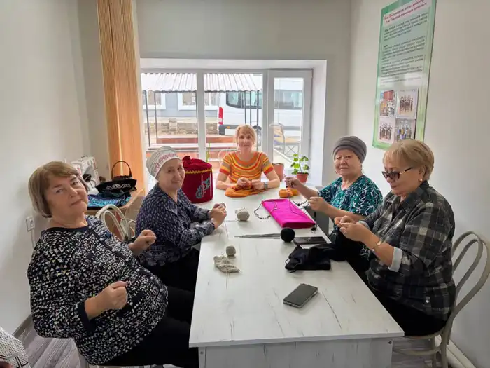 Социальные инициативы в борьбе с безработицей: акцент на молодежь и уязвимые группы {city2}