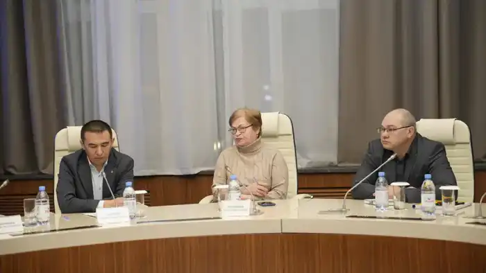 Аким ВКО обсудил с Общественным советом ключевые вопросы развития региона (6)