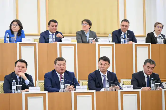 Казахстан: Революционные изменения в Конституции и их влияние на права граждан {city2}