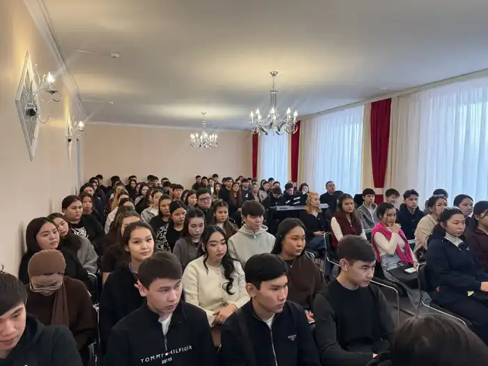 Экологические идеи: молодежь за "Таза Қазақстан"! {city2}