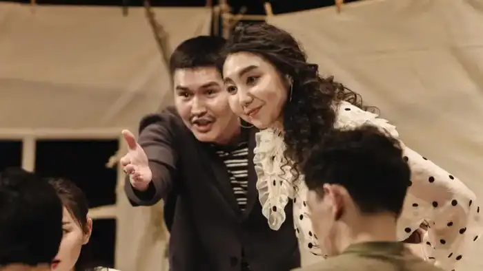 Караганда: премьера спектакля о семейных ценностях {city2}