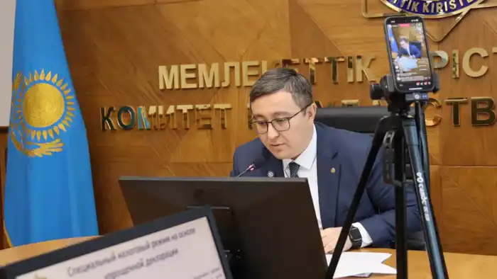 До 1 марта 2026 года налогоплательщикам необходимо выбрать специальный налоговый режим {city2}