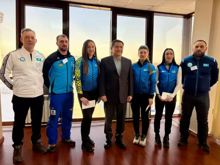 Аким области Марат Ахметжанов встретился с участницами Олимпийских игр (8)