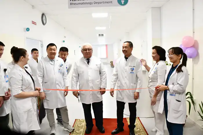 Новый маяк в здравоохранении: в Актюбинской области открылось ревматологическое отделение {city2}