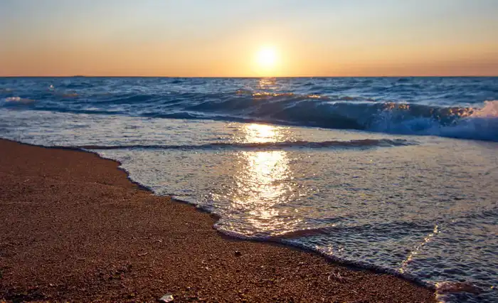 Туризм в Жетісу: до летнего сезона этого года на побережье Балхаша появятся два коммунальных пляжа {city2}
