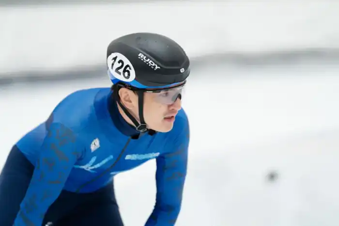 Абзал Ажигалиев: моя цель – завоевать медаль на Олимпиаде Милан-2026 (9)