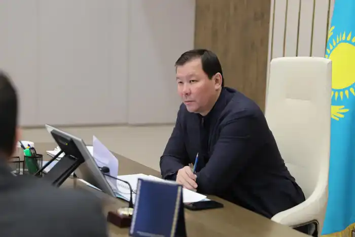 Глава региона принял акимов и руководителей управлений (4)