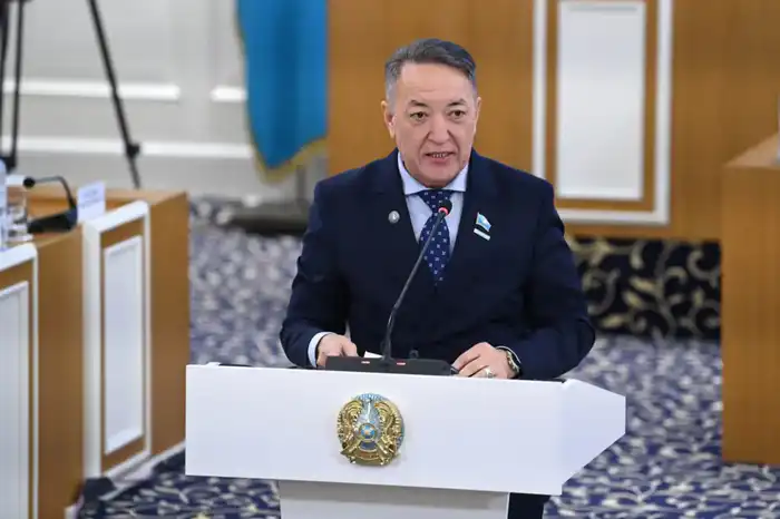 Конституционные перемены: новый курс на однопалатный парламент и мощь политических партий {city2}