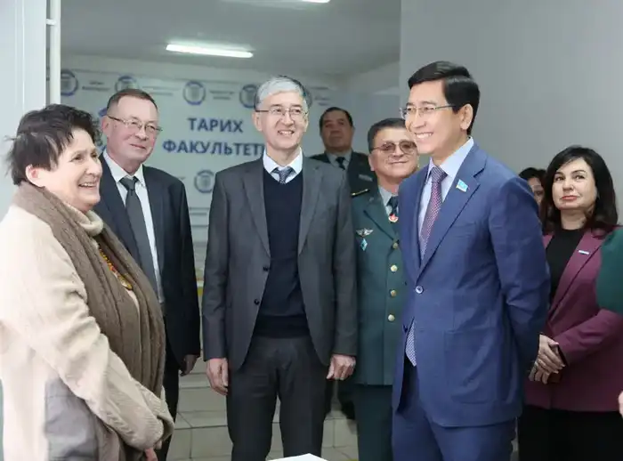 Депутаты Мажилиса обсудили реформы и социальные инициативы с учёными Караганды (6)