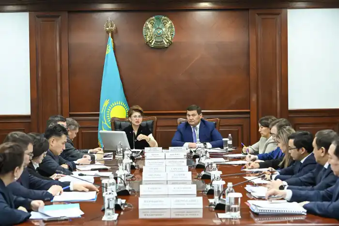 Обсуждены вопросы развития социальной сферы (10)