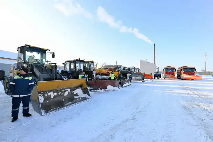 Аким области ознакомился с работой дорожного эксплуатационного участка в Бескарагайском районе (6)